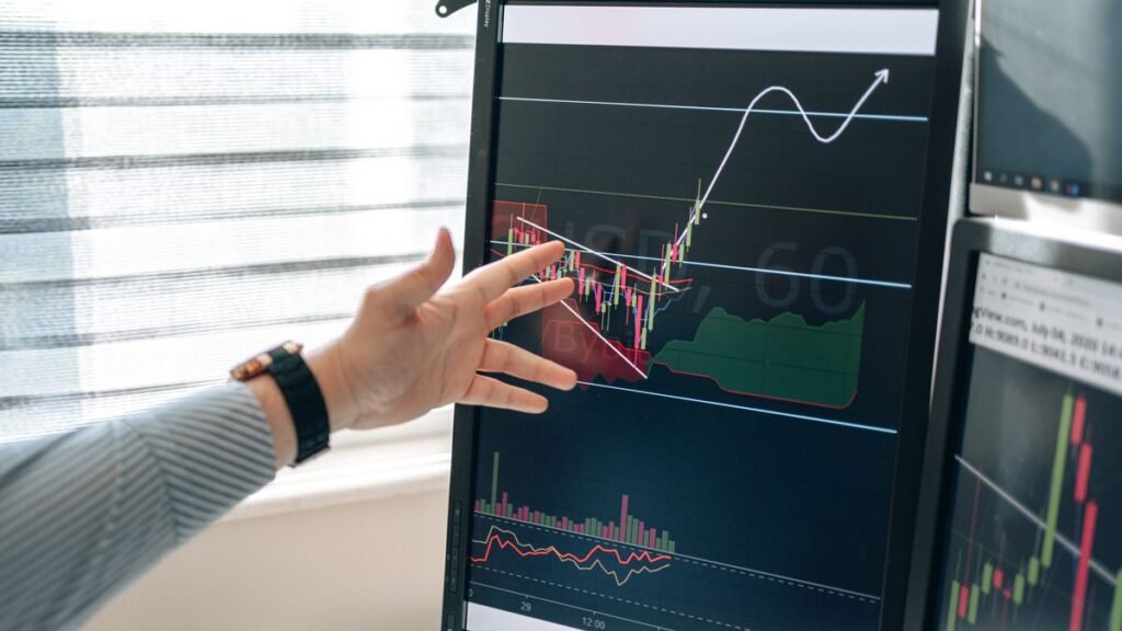 Performance graph on a monitor representing how to track seo construction singapore results