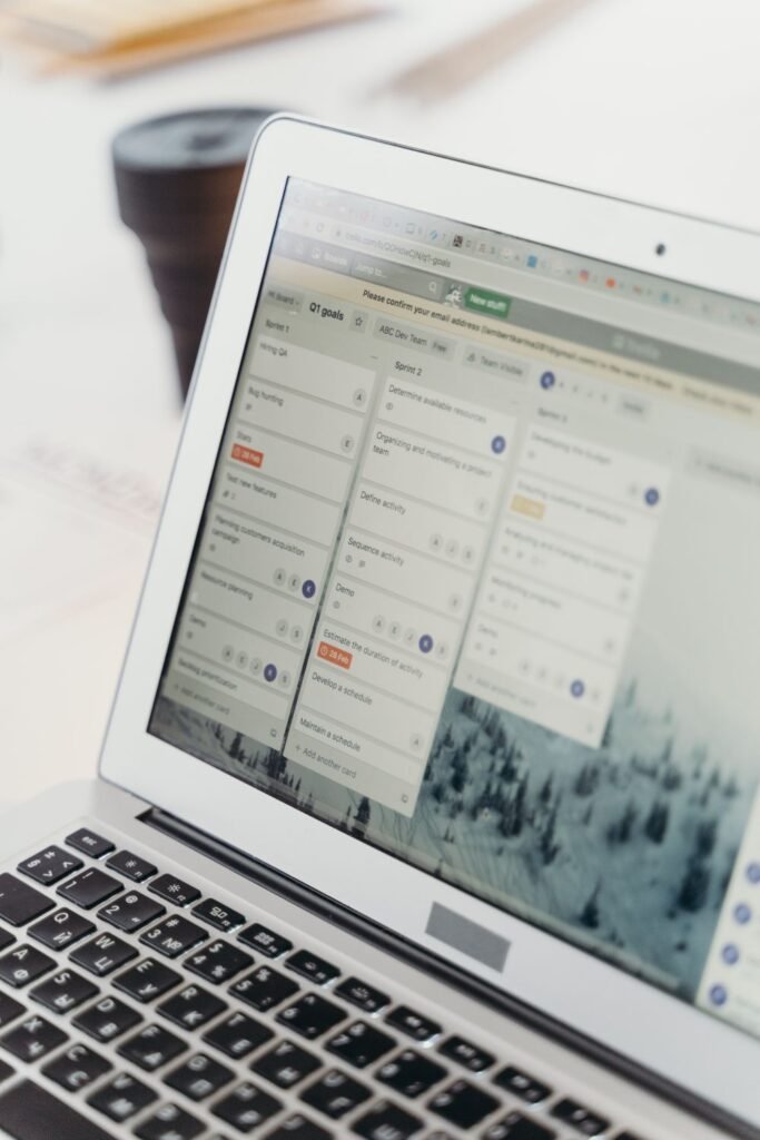 WooCommerce redirects SEO Singapore setup showing 301 redirect mapping for discontinued product URLs