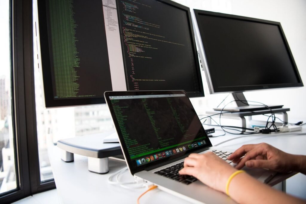 Comparing the best SEO for ecommerce sites across hosted, self-hosted and custom store builds