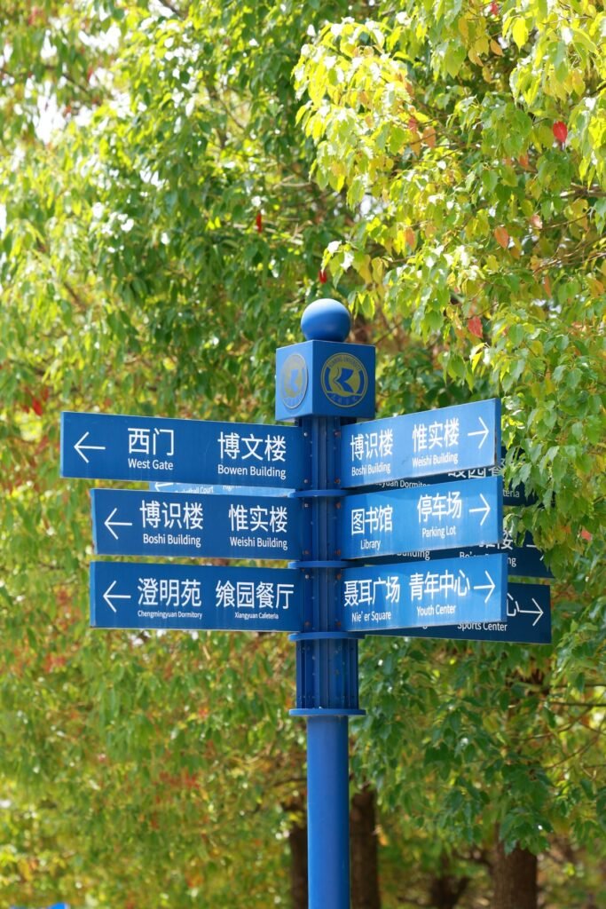 Hreflang tags multilingual singapore website shown in English and Chinese language versions